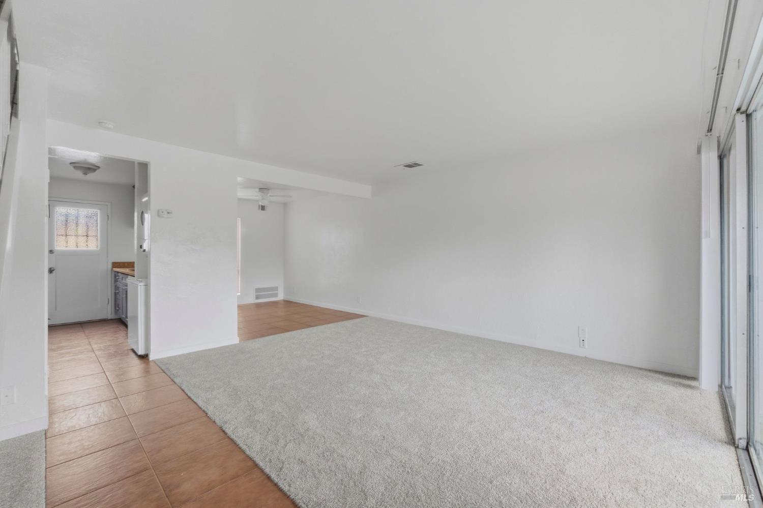 Detail Gallery Image 17 of 34 For 55 Villa Cir, Fairfield,  CA 94533 - 2 Beds | 1/1 Baths