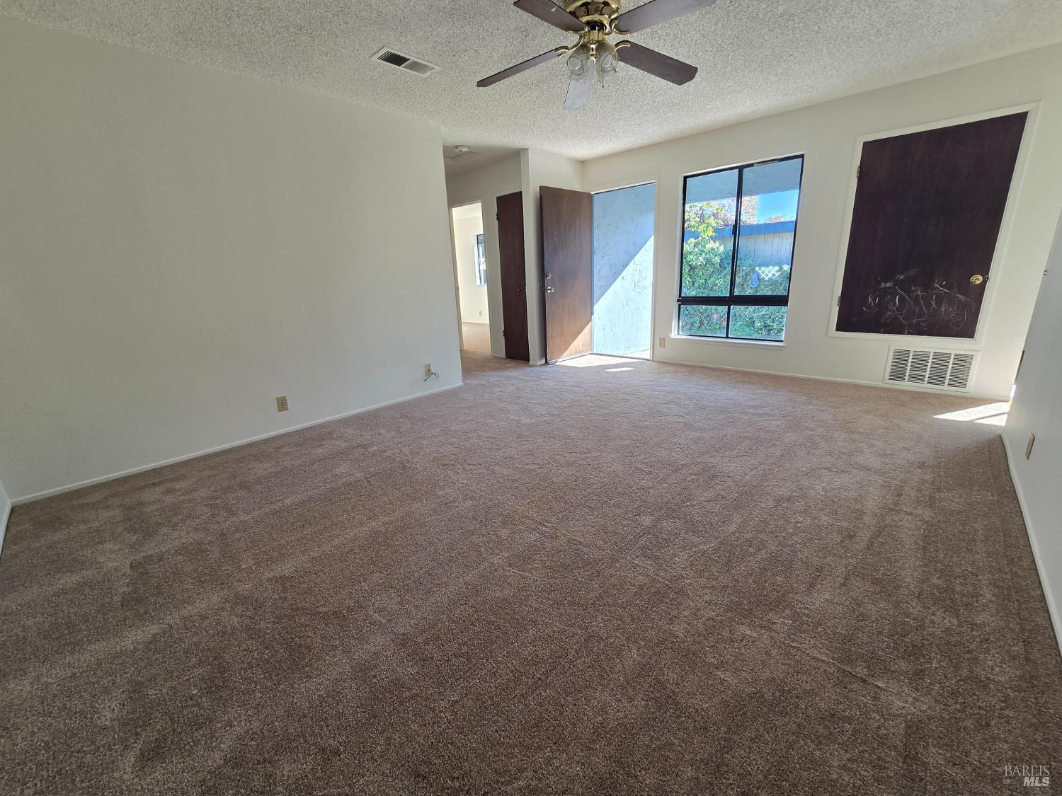 Detail Gallery Image 16 of 28 For 2738 Sonoma St, Napa,  CA 94558 - – Beds | – Baths