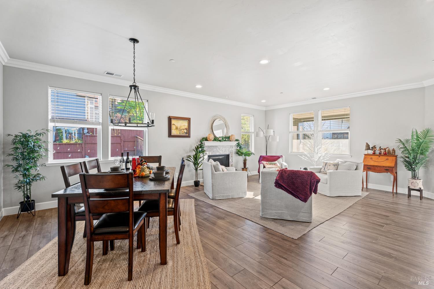 Detail Gallery Image 11 of 41 For 531 Tehuacan Rd, Ukiah,  CA 95482 - 4 Beds | 3 Baths