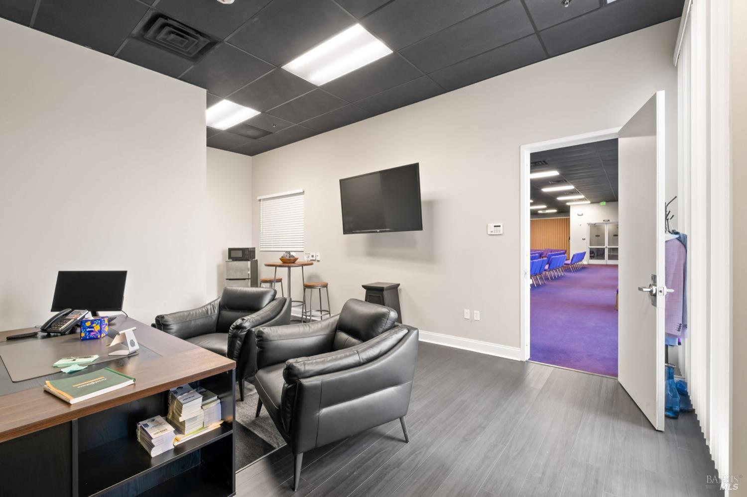 Detail Gallery Image 5 of 18 For 6830 Lone Tree Way, Brentwood,  CA 94513 - – Beds | – Baths