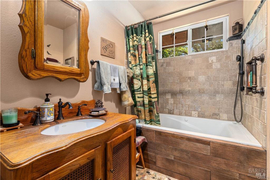 Detail Gallery Image 33 of 51 For 3062 Riviera Heights Dr, Kelseyville,  CA 95451 - 3 Beds | 2 Baths