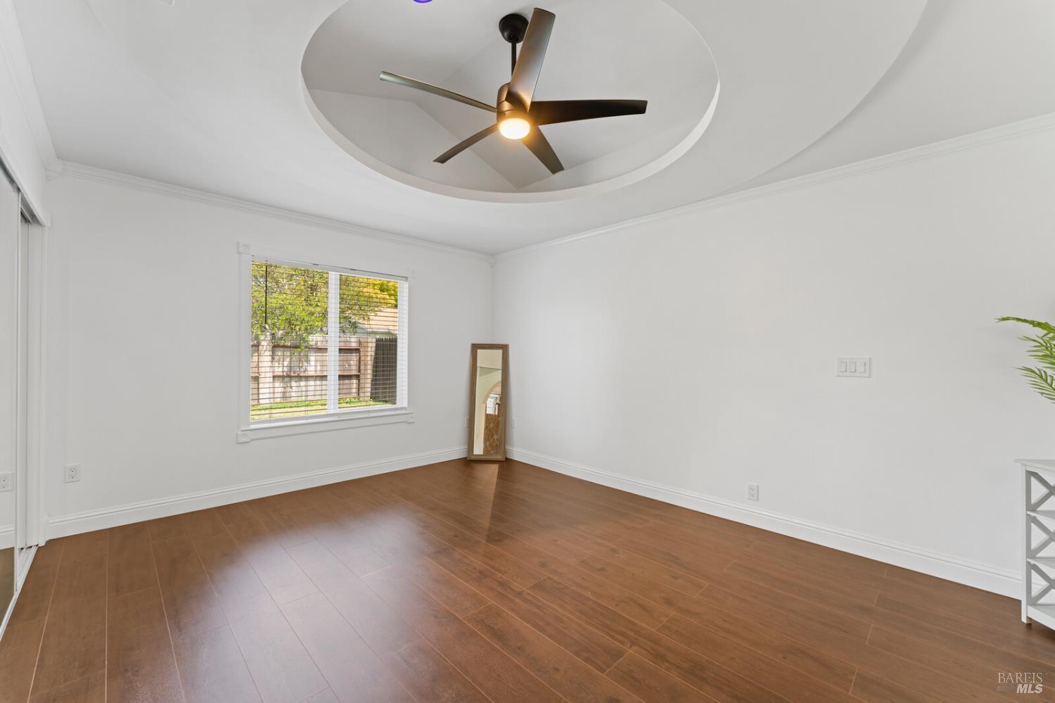 Detail Gallery Image 37 of 71 For 1649 California Dr, Vacaville,  CA 95687 - 5 Beds | 2/1 Baths