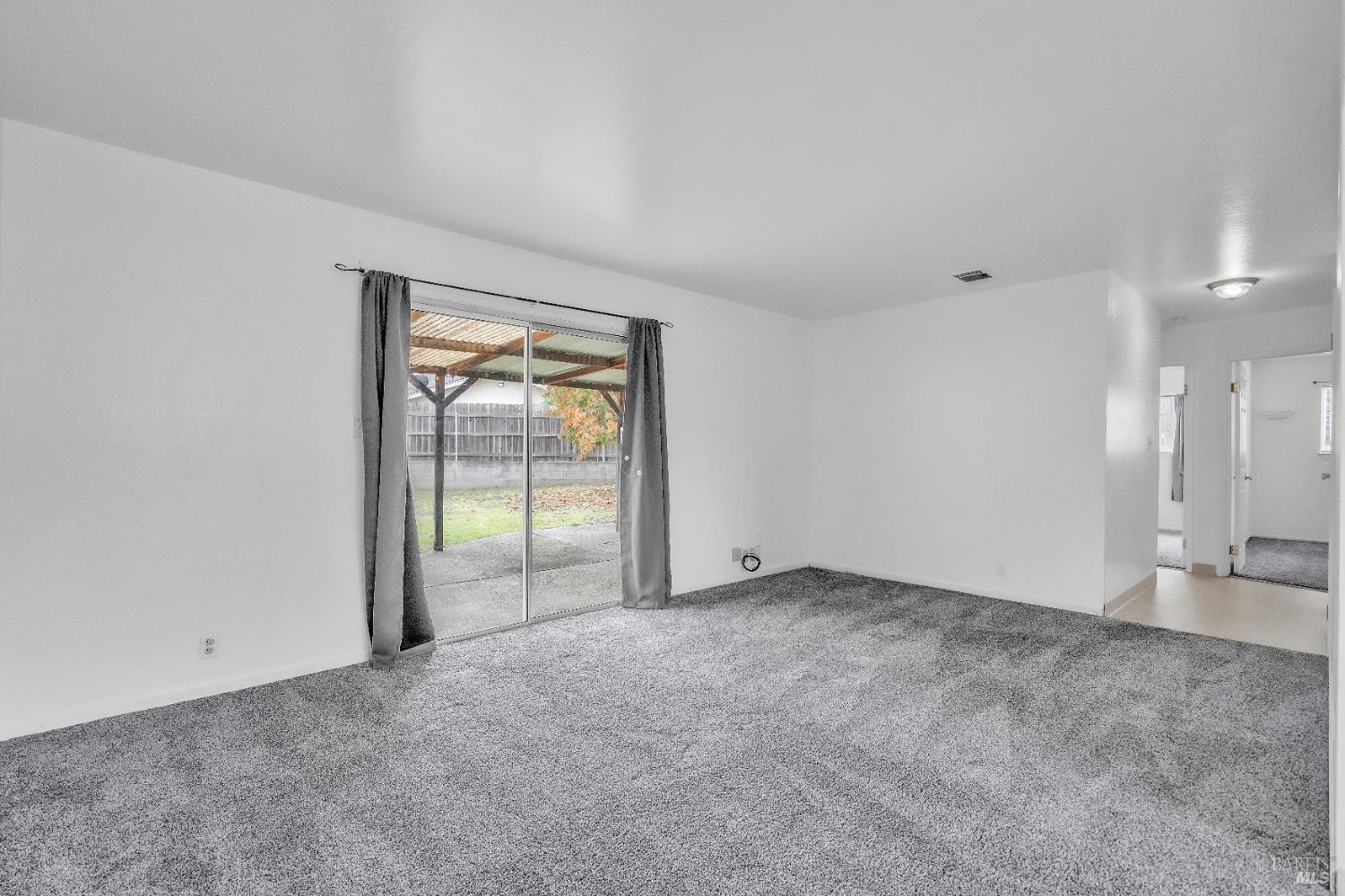 Detail Gallery Image 10 of 23 For 301 Markham Ave, Vacaville,  CA 95688 - 2 Beds | 1 Baths