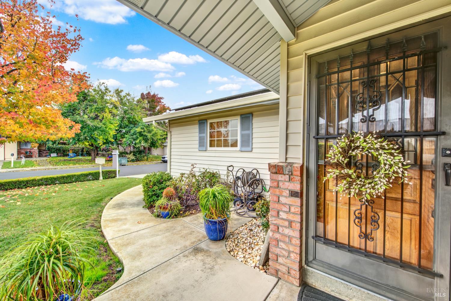 Detail Gallery Image 16 of 78 For 221 Livingston Ave, Vacaville,  CA 95687 - 3 Beds | 2 Baths