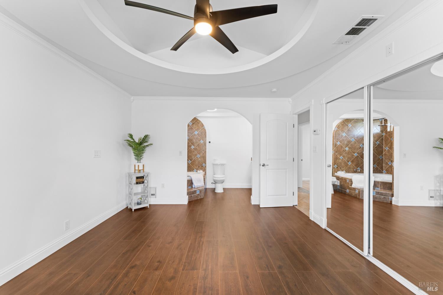 Detail Gallery Image 39 of 71 For 1649 California Dr, Vacaville,  CA 95687 - 5 Beds | 2/1 Baths