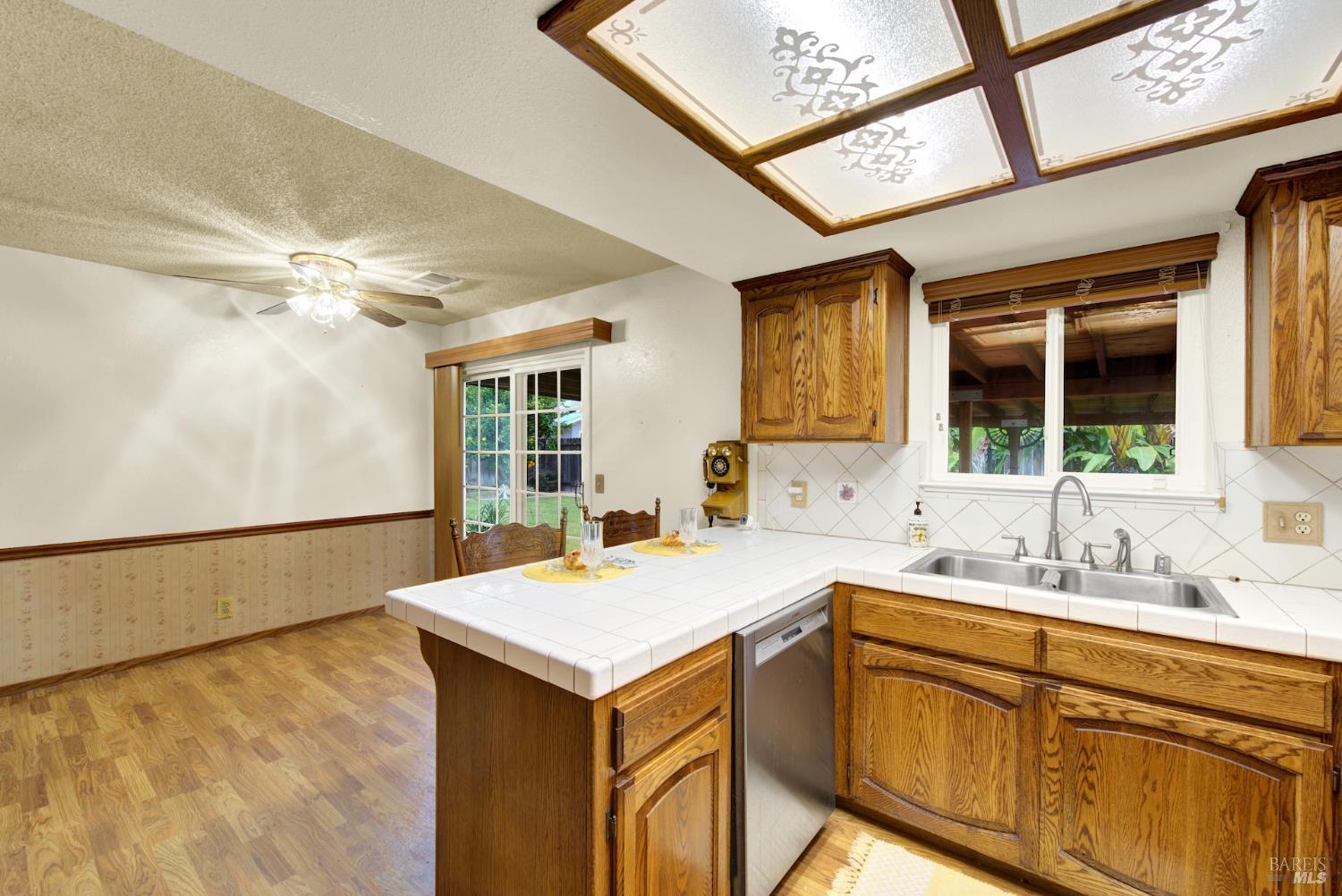 Detail Gallery Image 36 of 78 For 221 Livingston Ave, Vacaville,  CA 95687 - 3 Beds | 2 Baths