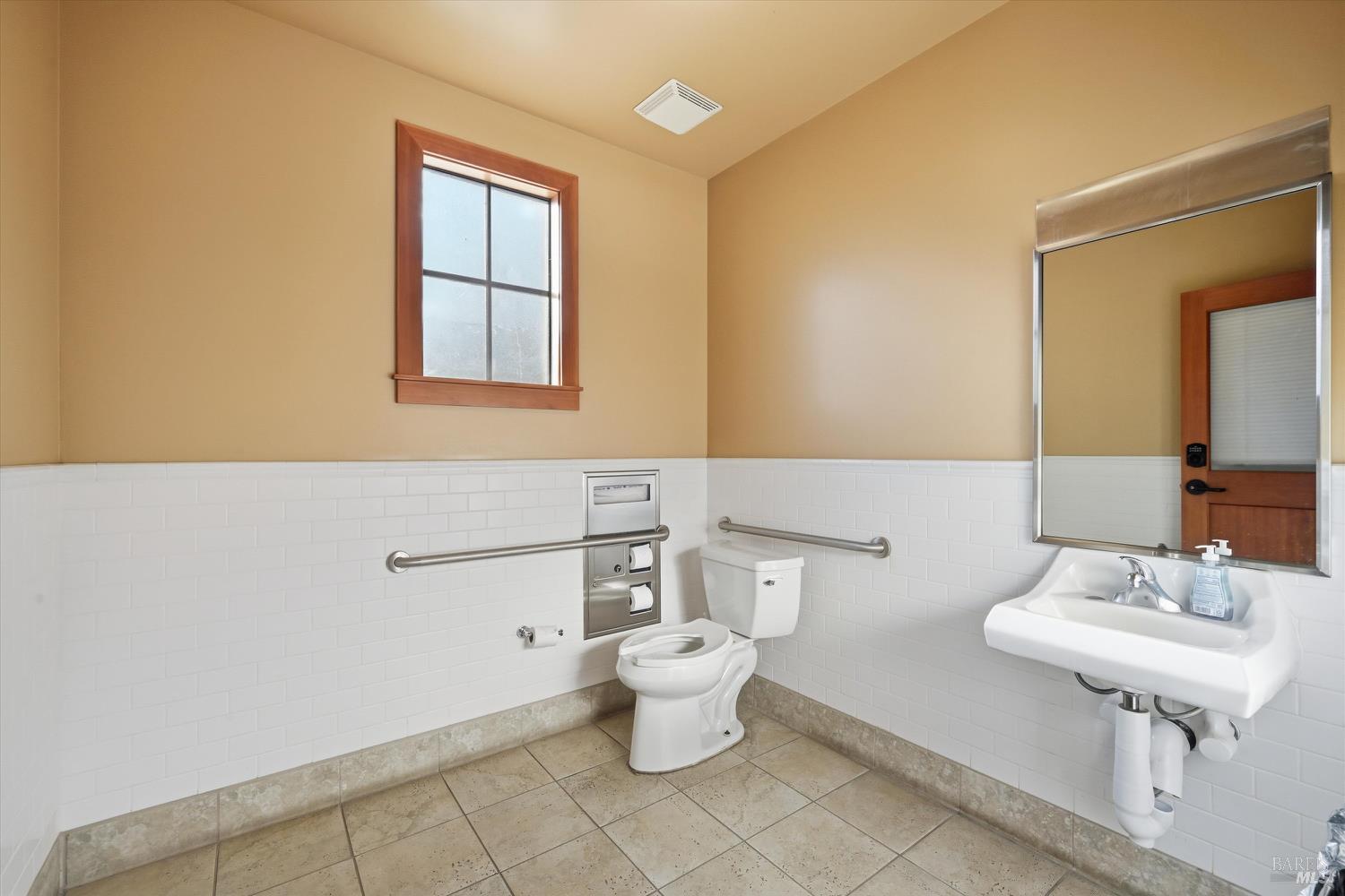 Detail Gallery Image 26 of 43 For 1050 Adams St, Saint Helena,  CA 94574 - – Beds | – Baths