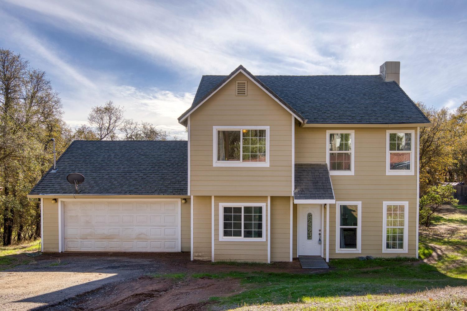 Detail Gallery Image 32 of 37 For 16055 29th Ave, Clearlake,  CA 95422 - 3 Beds | 2/1 Baths