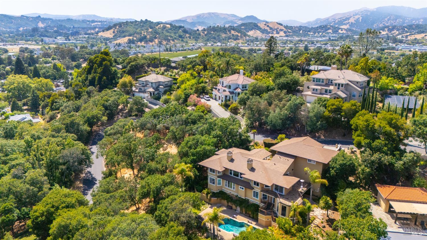 Detail Gallery Image 65 of 74 For 6 Leona Dr, San Rafael,  CA 94903 - 4 Beds | 3/1 Baths