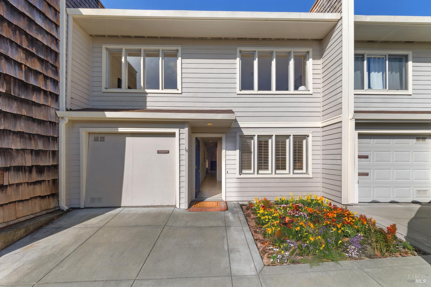 Front Image Thumbnail for BA325094622