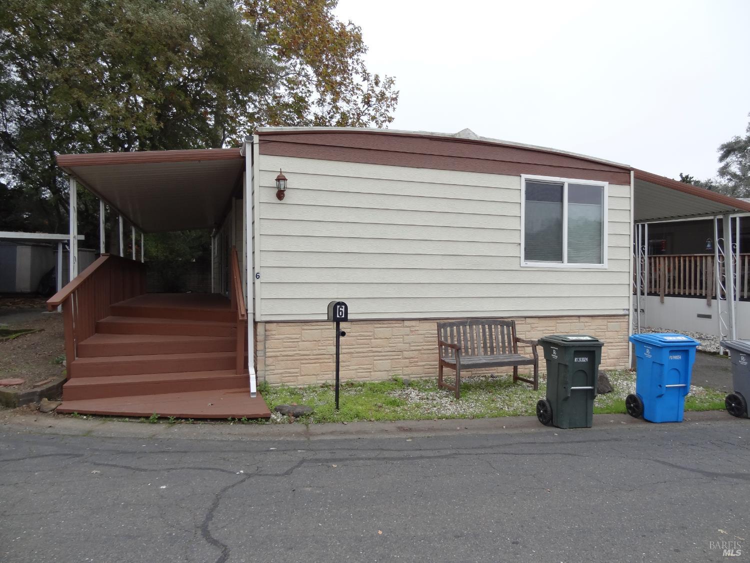Detail Gallery Image 6 of 7 For 6 Larkspur Pl, Santa Rosa,  CA 95409 - 2 Beds | 2 Baths