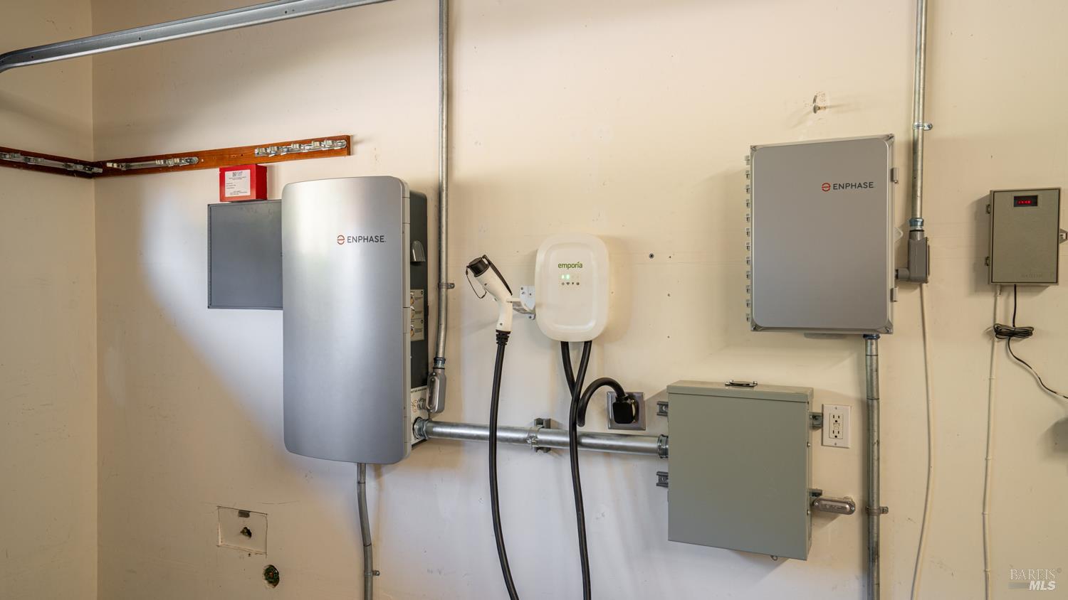 Detail Gallery Image 14 of 50 For 303 Clover Springs Dr, Cloverdale,  CA 95425 - 2 Beds | 2 Baths