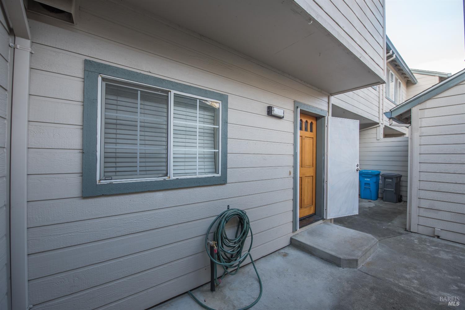 Detail Gallery Image 4 of 24 For 1221 Eardley Ave, Santa Rosa,  CA 95401 - 2 Beds | 1/1 Baths