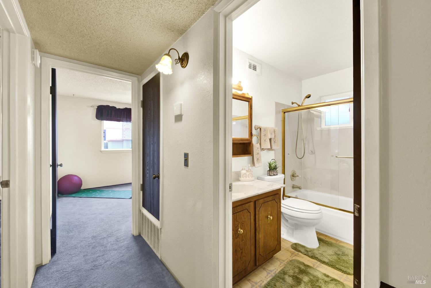 Detail Gallery Image 45 of 78 For 221 Livingston Ave, Vacaville,  CA 95687 - 3 Beds | 2 Baths