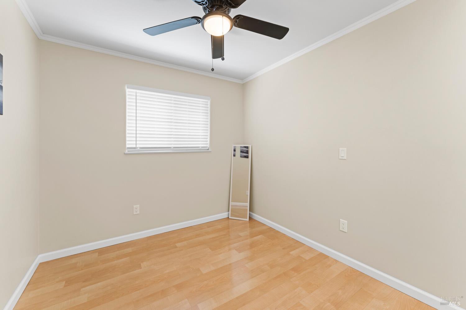 Detail Gallery Image 30 of 71 For 1649 California Dr, Vacaville,  CA 95687 - 5 Beds | 2/1 Baths