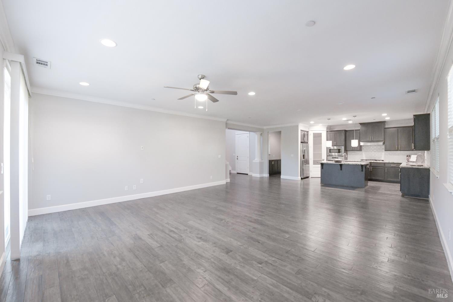 Detail Gallery Image 5 of 33 For 4048 Browns Valley Rd, Napa,  CA 94558 - 4 Beds | 3 Baths