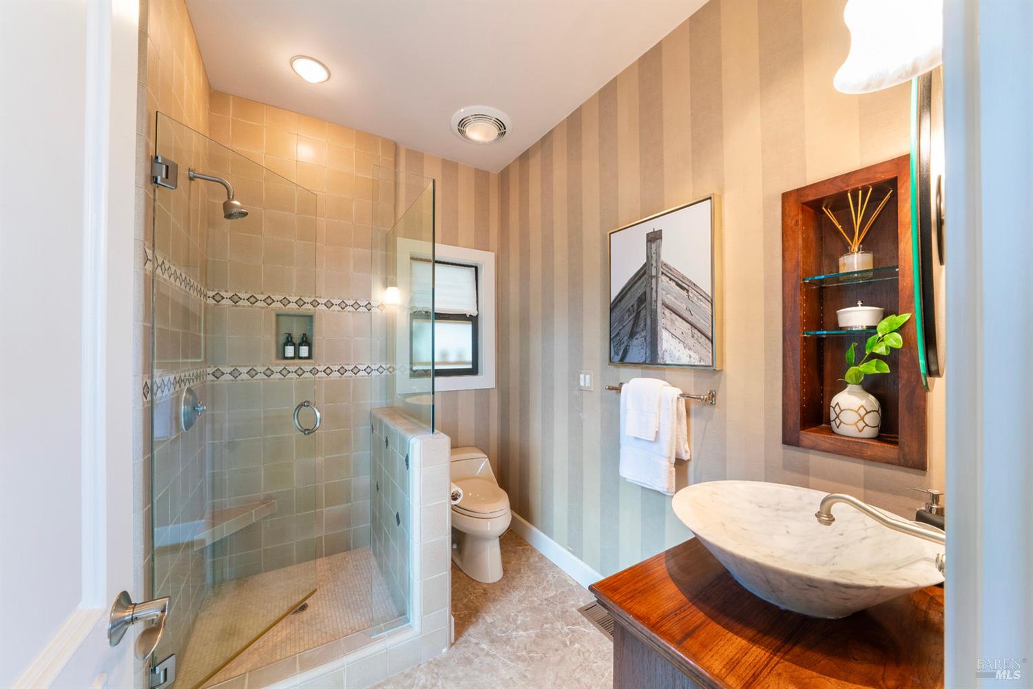 Detail Gallery Image 16 of 39 For 522 Meadowood Ln, Saint Helena,  CA 94574 - 2 Beds | 3 Baths