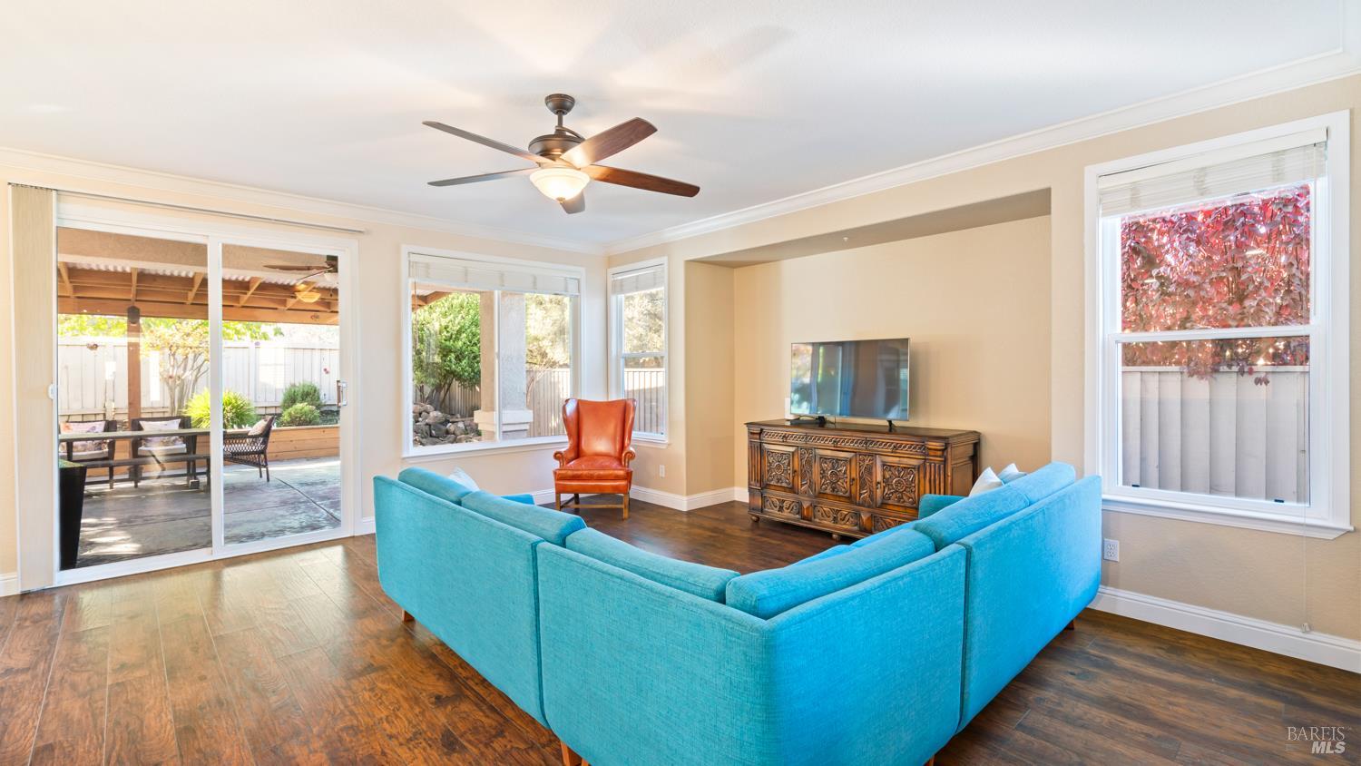 Detail Gallery Image 21 of 50 For 303 Clover Springs Dr, Cloverdale,  CA 95425 - 2 Beds | 2 Baths