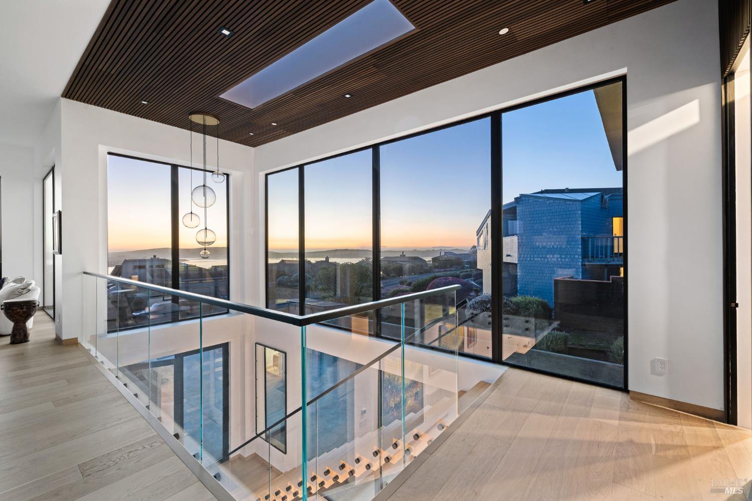 Detail Gallery Image 13 of 95 For 1536 Sea Way, Bodega Bay,  CA 94923 - 4 Beds | 4/1 Baths