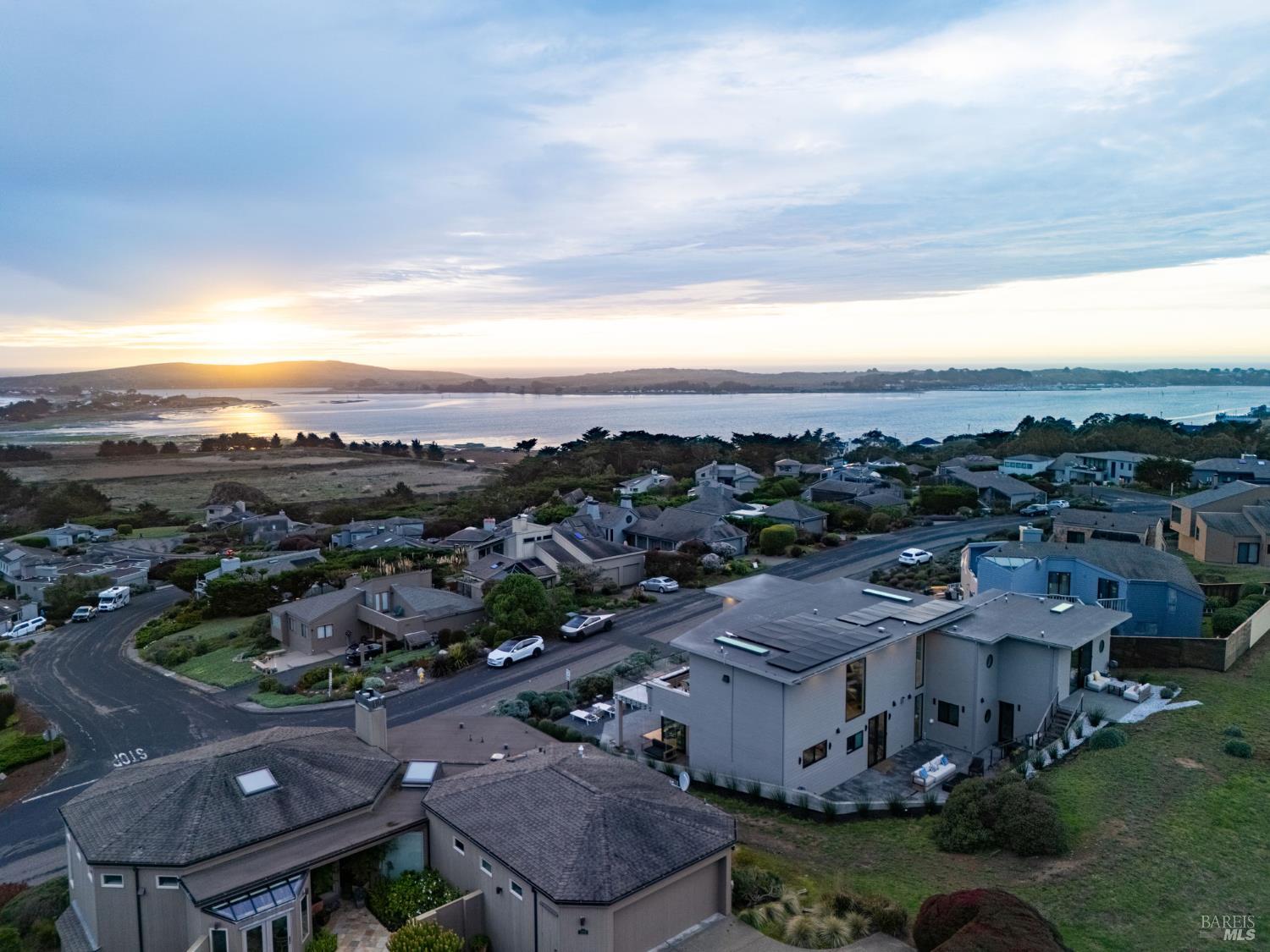 Detail Gallery Image 74 of 95 For 1536 Sea Way, Bodega Bay,  CA 94923 - 4 Beds | 4/1 Baths