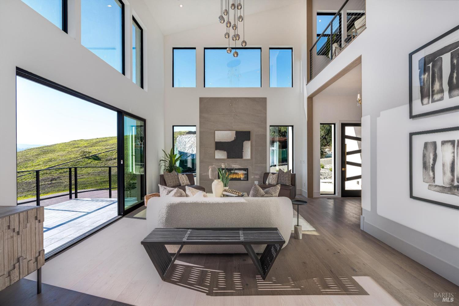 Detail Gallery Image 20 of 99 For 1580 Clear Ridge Dr, Healdsburg,  CA 95448 - 4 Beds | 4/1 Baths