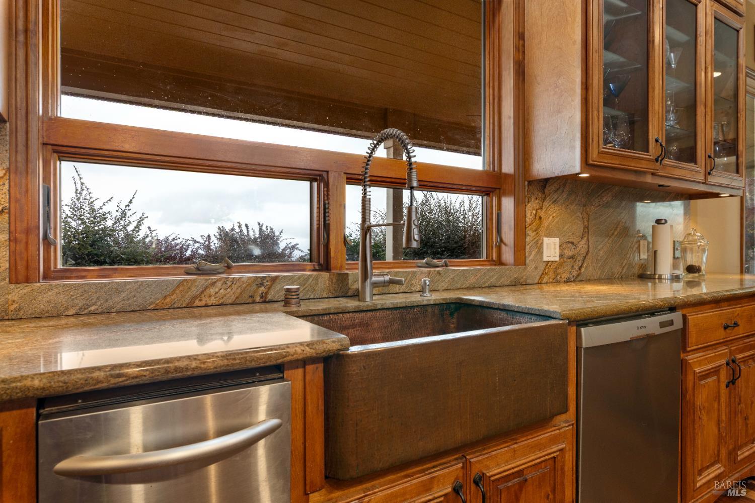 Detail Gallery Image 5 of 87 For 8664 Seigler Springs North Rd, Kelseyville,  CA 95451 - 5 Beds | 5/2 Baths