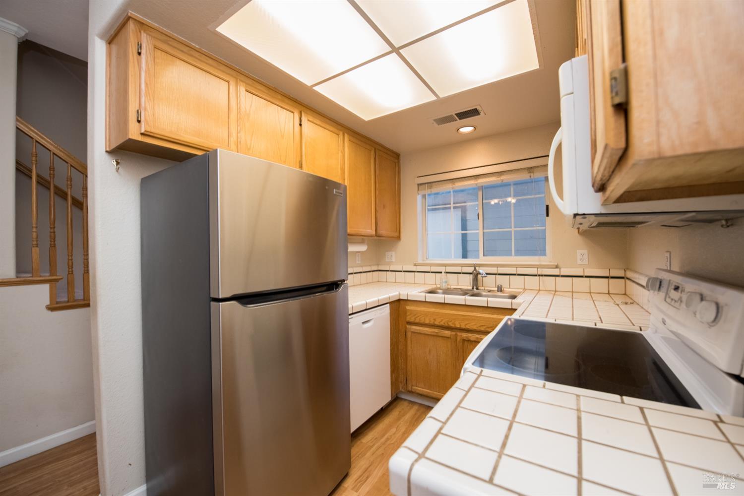 Detail Gallery Image 14 of 24 For 1221 Eardley Ave, Santa Rosa,  CA 95401 - 2 Beds | 1/1 Baths