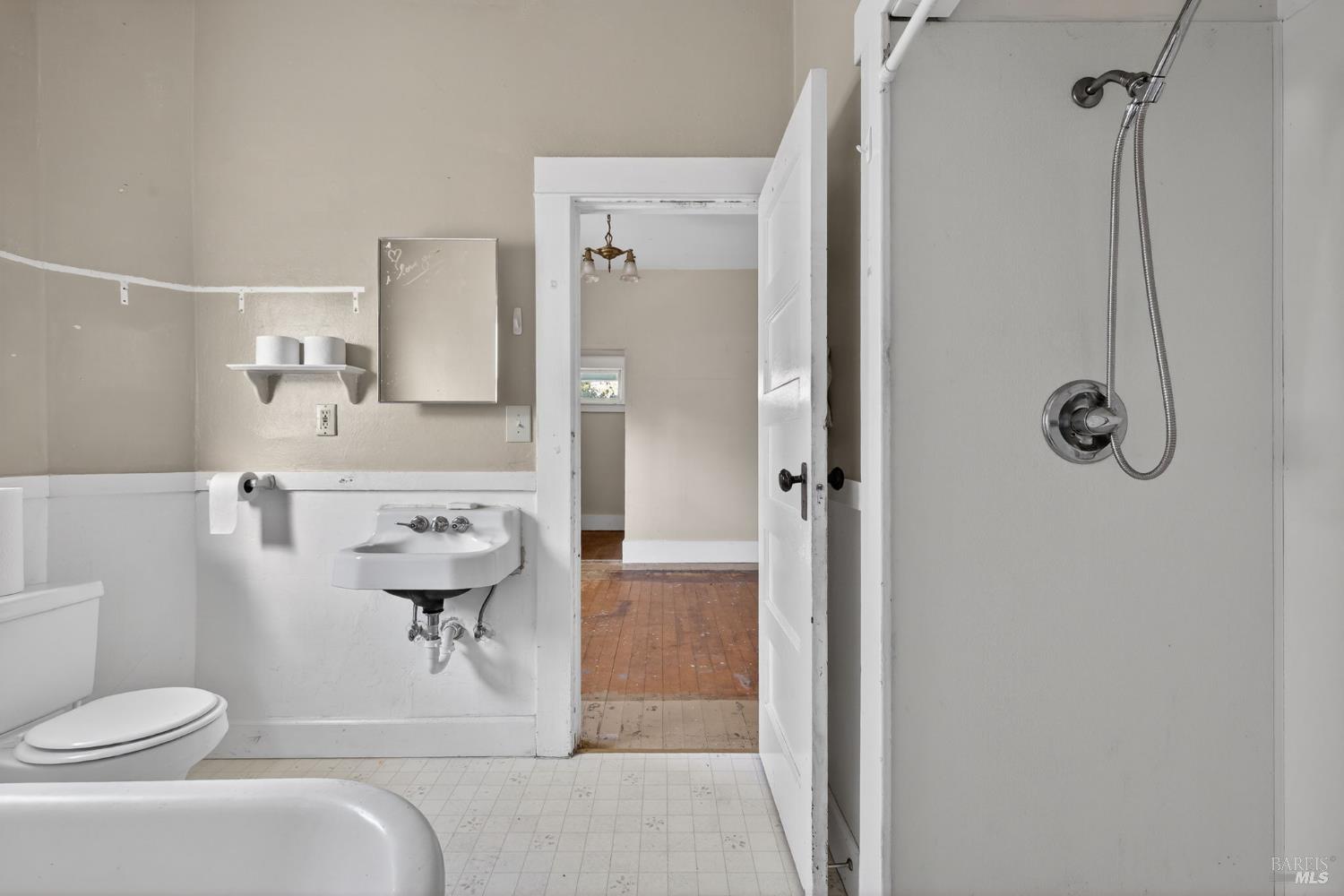 Detail Gallery Image 18 of 32 For 654 Charles St, Santa Rosa,  CA 95404 - 2 Beds | 1 Baths