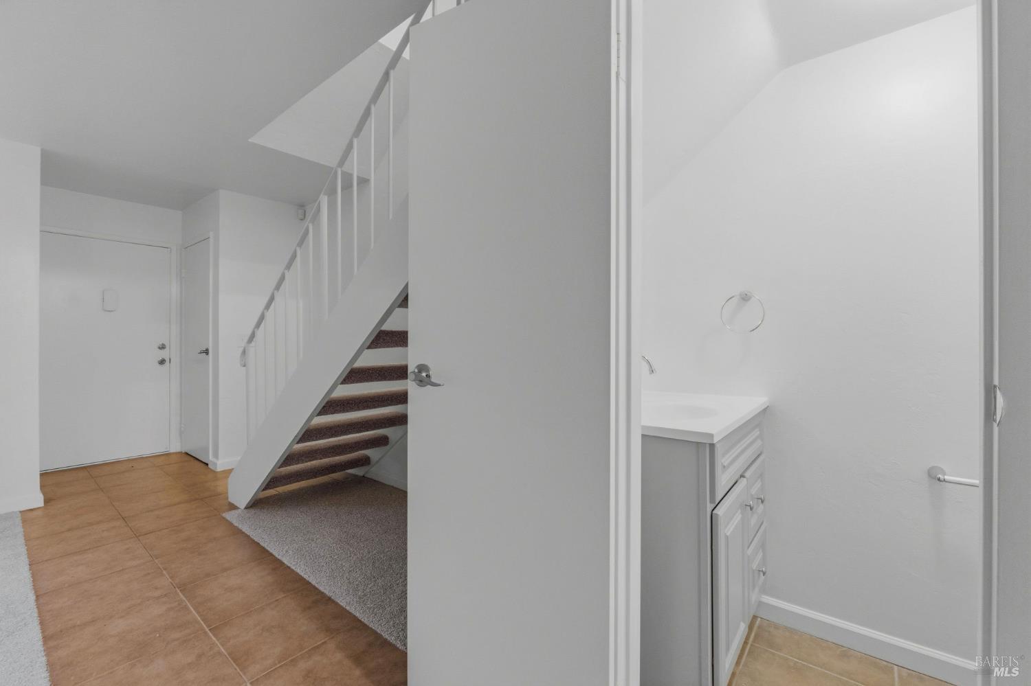 Detail Gallery Image 6 of 34 For 55 Villa Cir, Fairfield,  CA 94533 - 2 Beds | 1/1 Baths