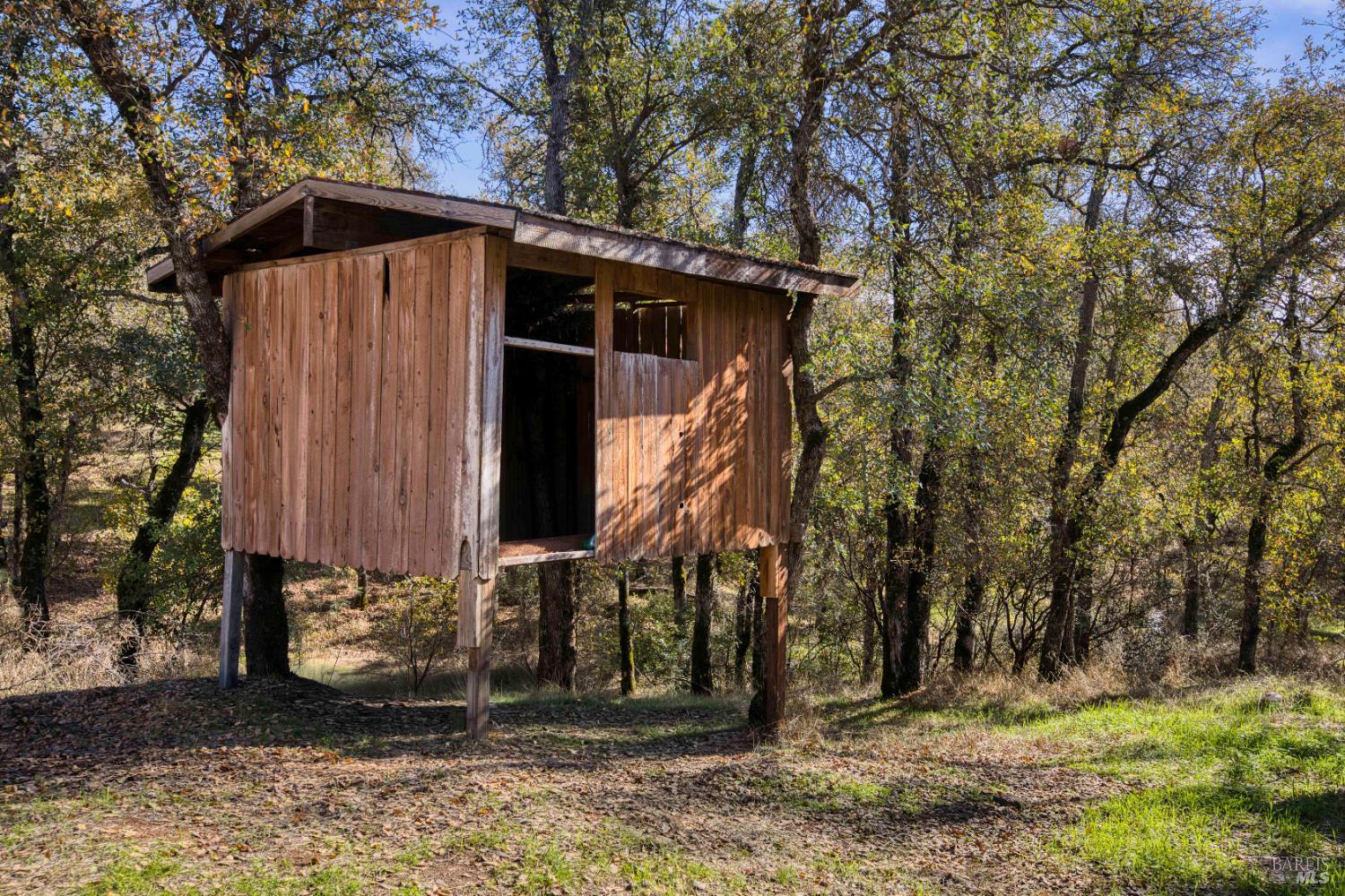Detail Gallery Image 8 of 37 For 16055 29th Ave, Clearlake,  CA 95422 - 3 Beds | 2/1 Baths