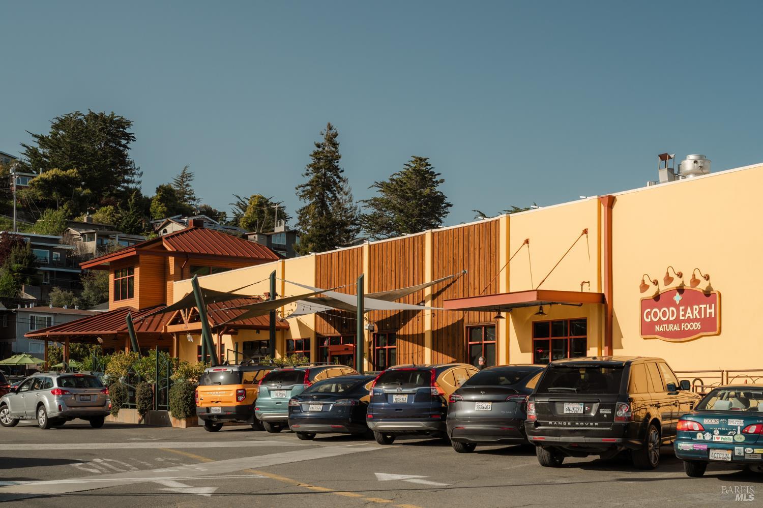 Detail Gallery Image 52 of 58 For 529 Alta Way, Mill Valley,  CA 94941 - 4 Beds | 2/1 Baths