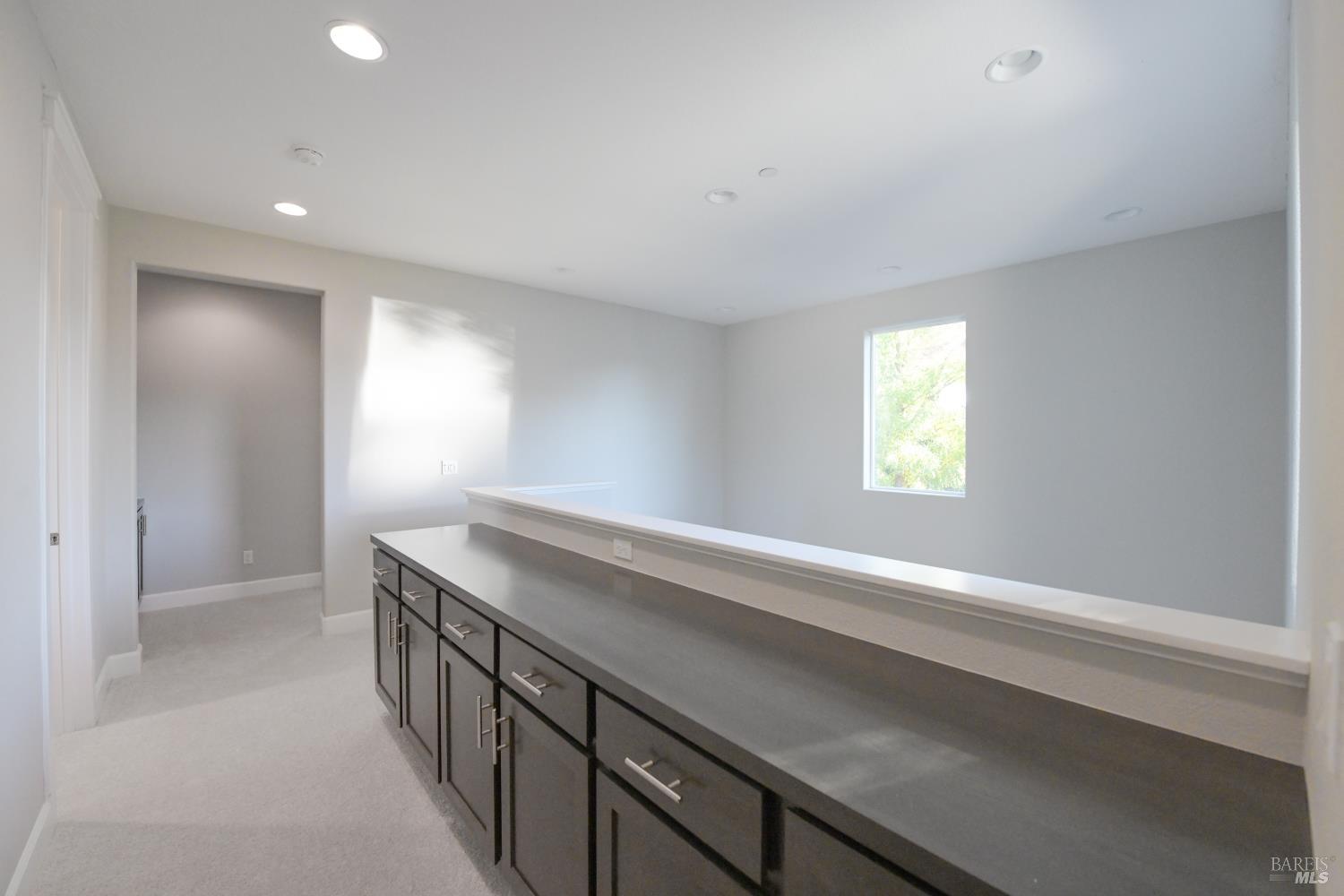 Detail Gallery Image 16 of 33 For 4048 Browns Valley Rd, Napa,  CA 94558 - 4 Beds | 3 Baths