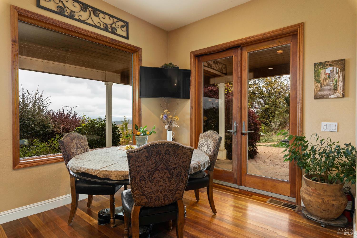 Detail Gallery Image 74 of 87 For 8664 Seigler Springs North Rd, Kelseyville,  CA 95451 - 5 Beds | 5/2 Baths