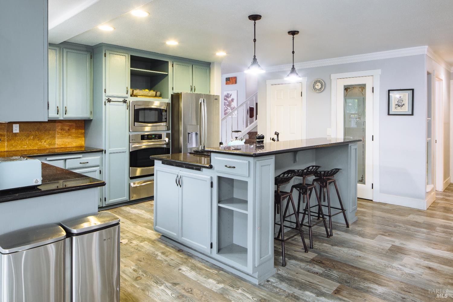 Detail Gallery Image 8 of 53 For 236 Belfiore Ln, Windsor,  CA 95492 - 4 Beds | 3 Baths