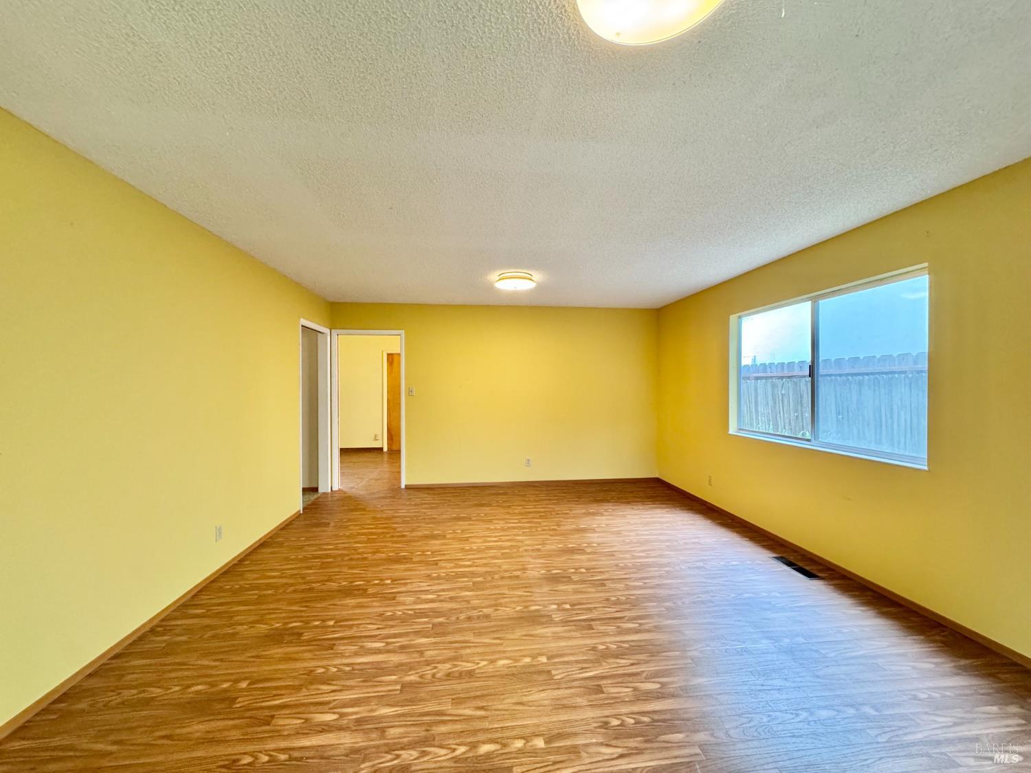 Detail Gallery Image 9 of 31 For 2760 Clifford St, Napa,  CA 94558 - 3 Beds | 2 Baths