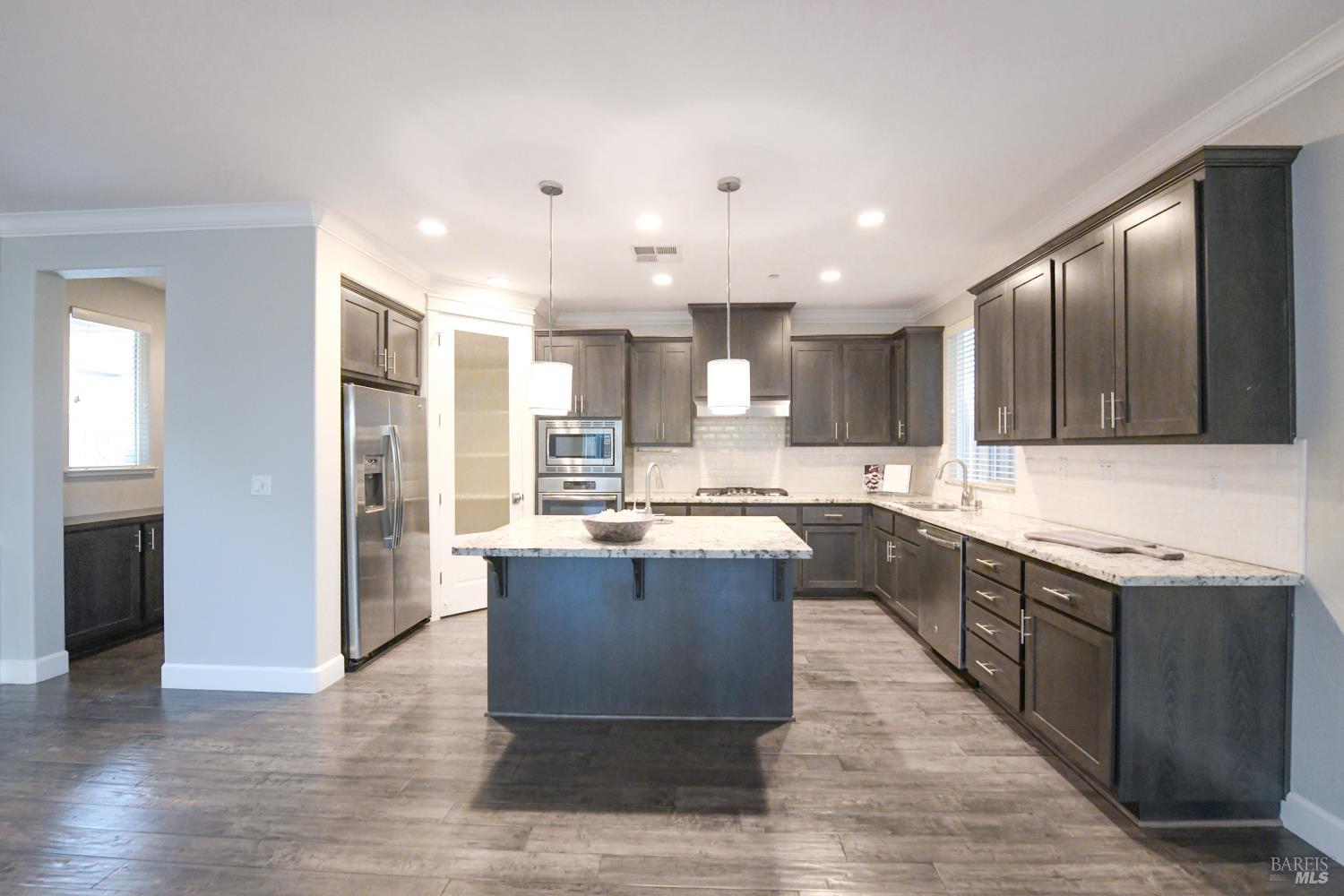 Detail Gallery Image 7 of 33 For 4048 Browns Valley Rd, Napa,  CA 94558 - 4 Beds | 3 Baths