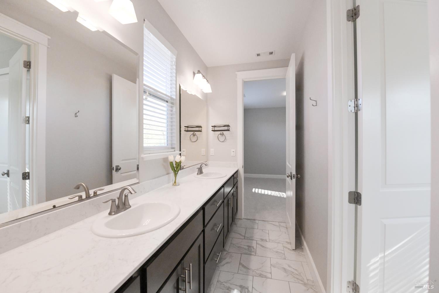 Detail Gallery Image 25 of 33 For 4048 Browns Valley Rd, Napa,  CA 94558 - 4 Beds | 3 Baths