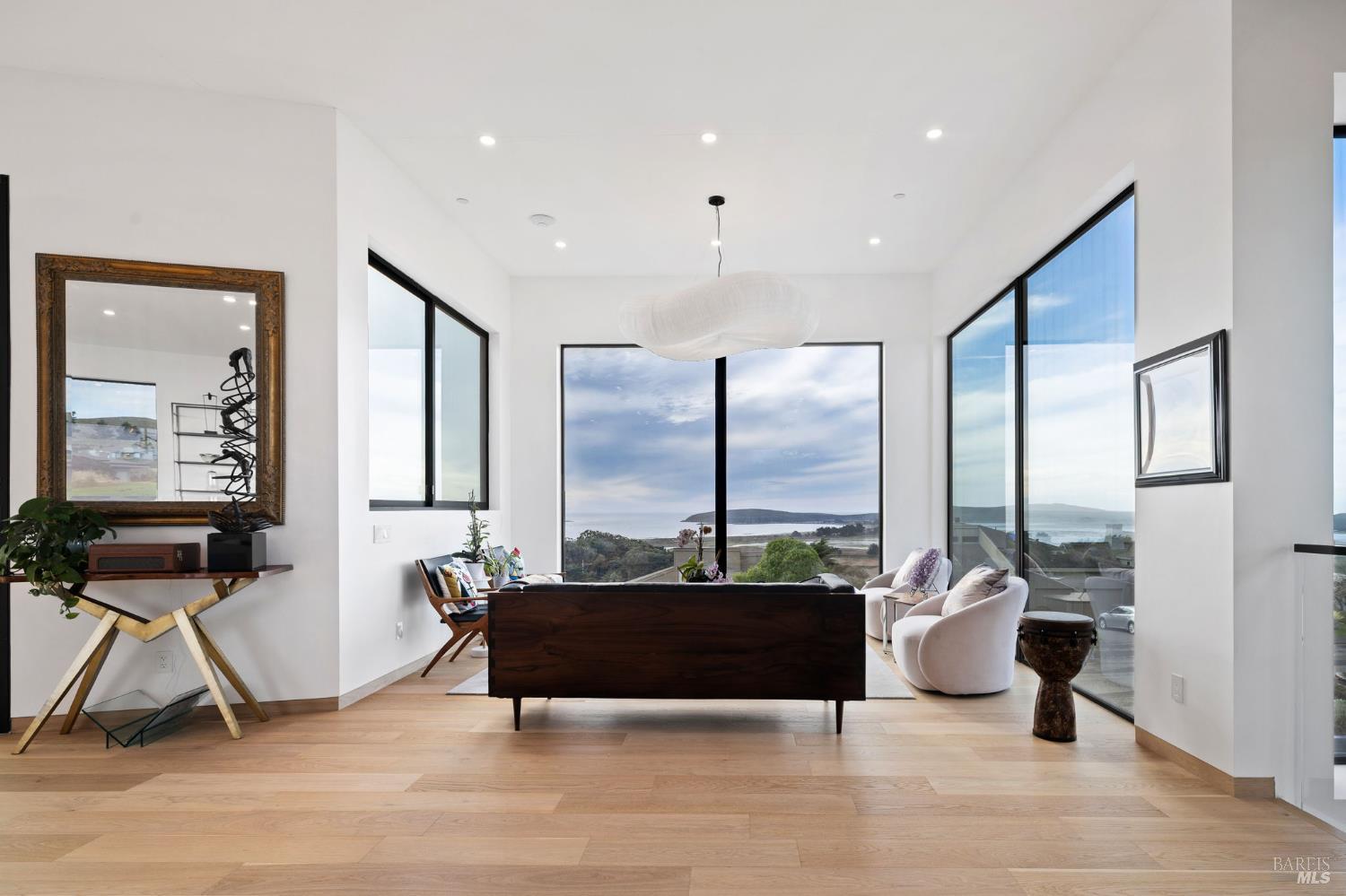 Detail Gallery Image 20 of 95 For 1536 Sea Way, Bodega Bay,  CA 94923 - 4 Beds | 4/1 Baths