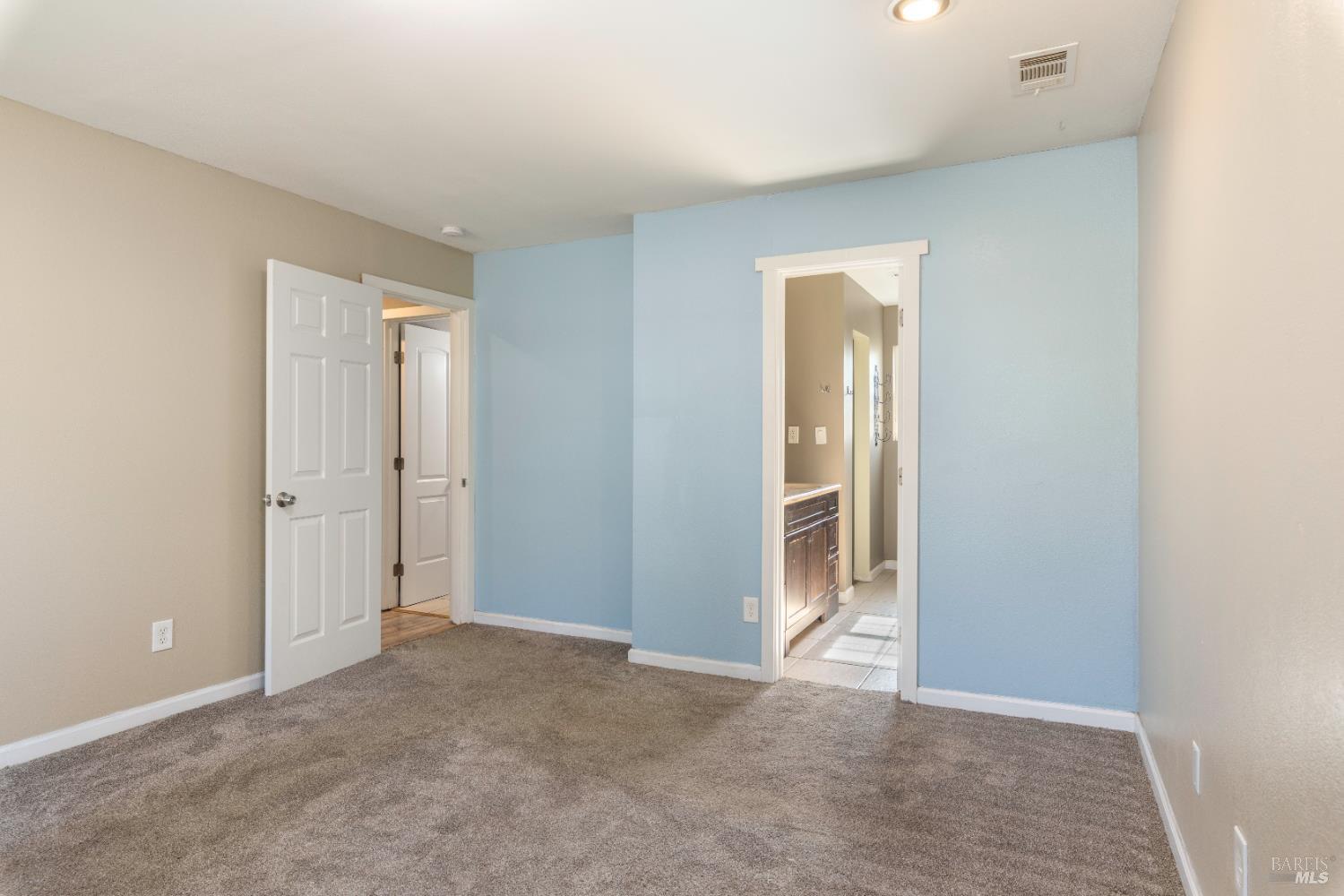 Detail Gallery Image 24 of 37 For 16055 29th Ave, Clearlake,  CA 95422 - 3 Beds | 2/1 Baths