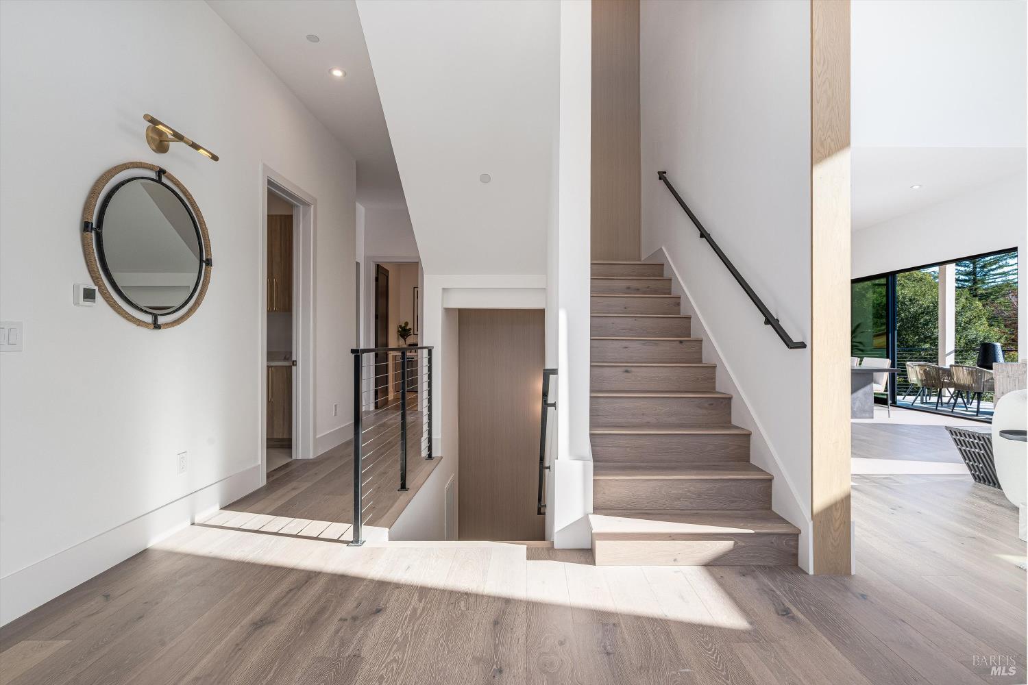 Detail Gallery Image 8 of 99 For 1580 Clear Ridge Dr, Healdsburg,  CA 95448 - 4 Beds | 4/1 Baths