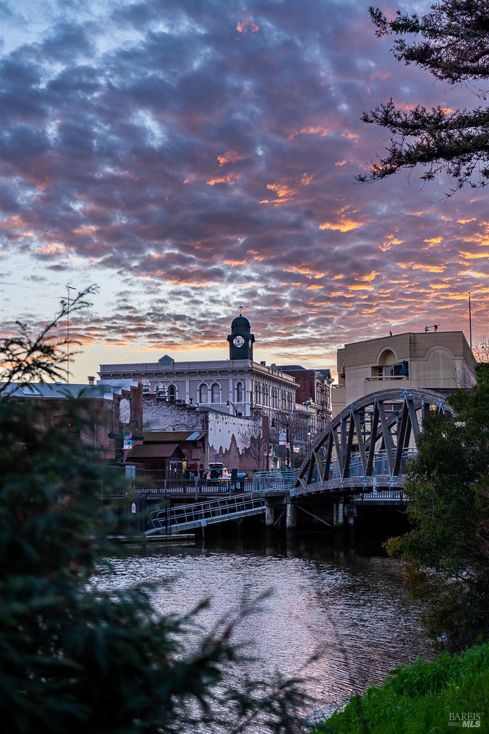 Detail Gallery Image 58 of 64 For 530 Jade St, Petaluma,  CA 94952 - 2 Beds | 2/1 Baths