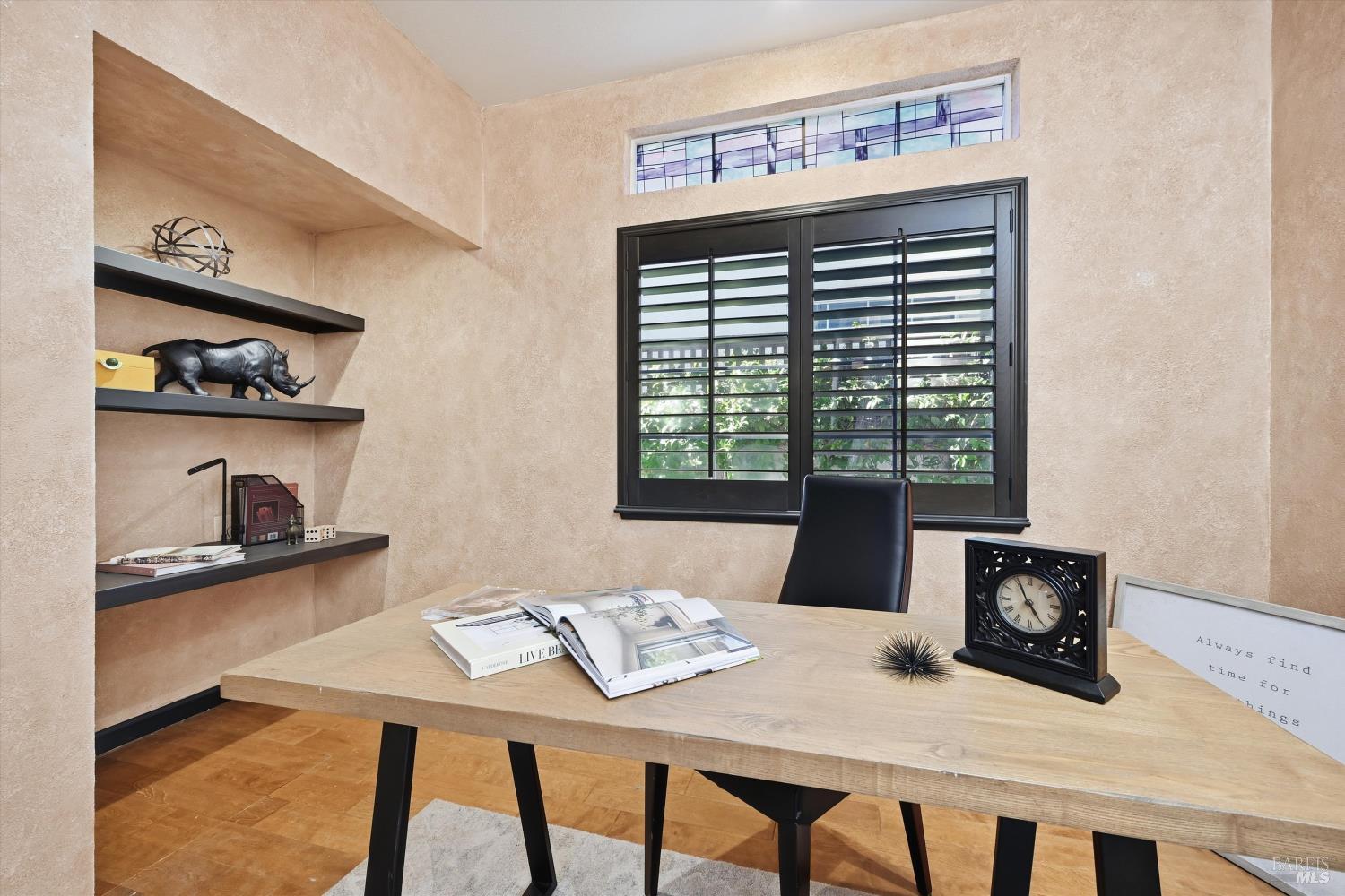 Detail Gallery Image 24 of 53 For 28 S Newport Dr, Napa,  CA 94559 - 5 Beds | 3 Baths