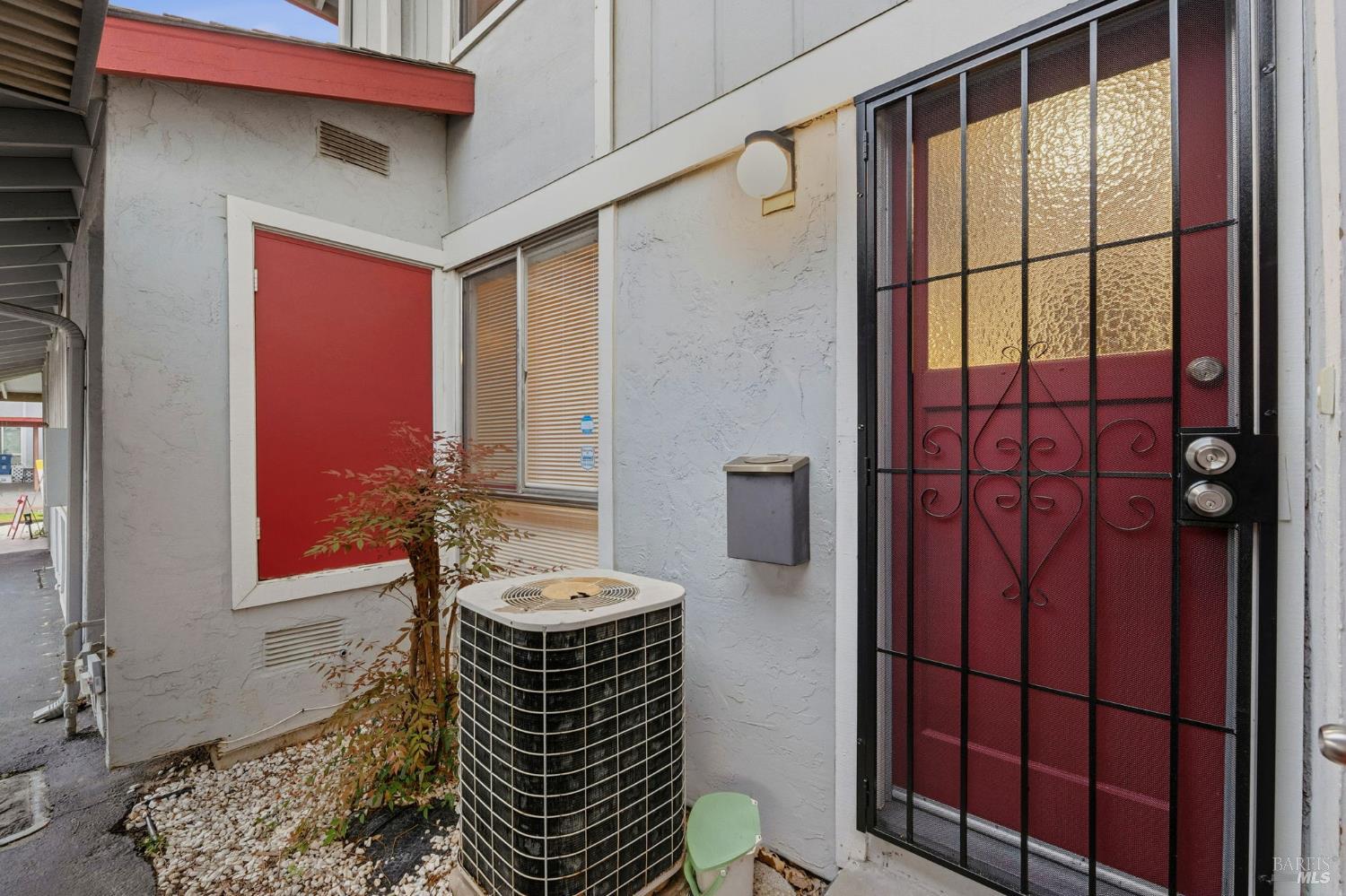 Detail Gallery Image 32 of 34 For 55 Villa Cir, Fairfield,  CA 94533 - 2 Beds | 1/1 Baths