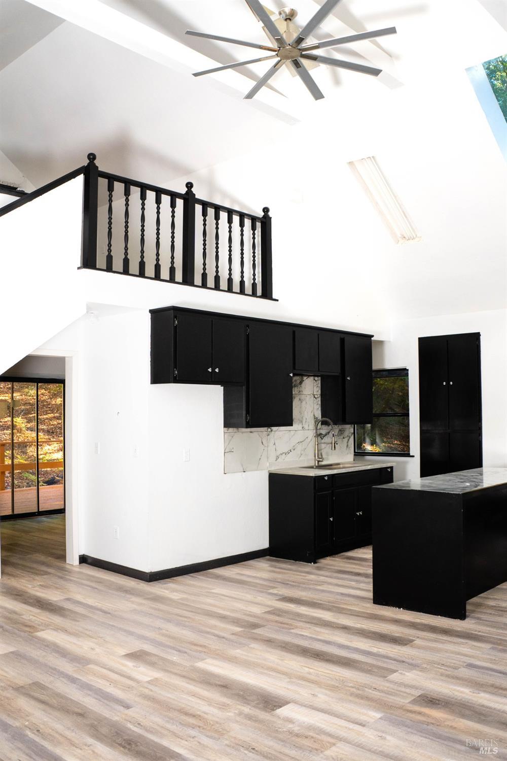 Detail Gallery Image 6 of 25 For 1946 Lupine Way, Willits,  CA 95490 - 2 Beds | 2 Baths