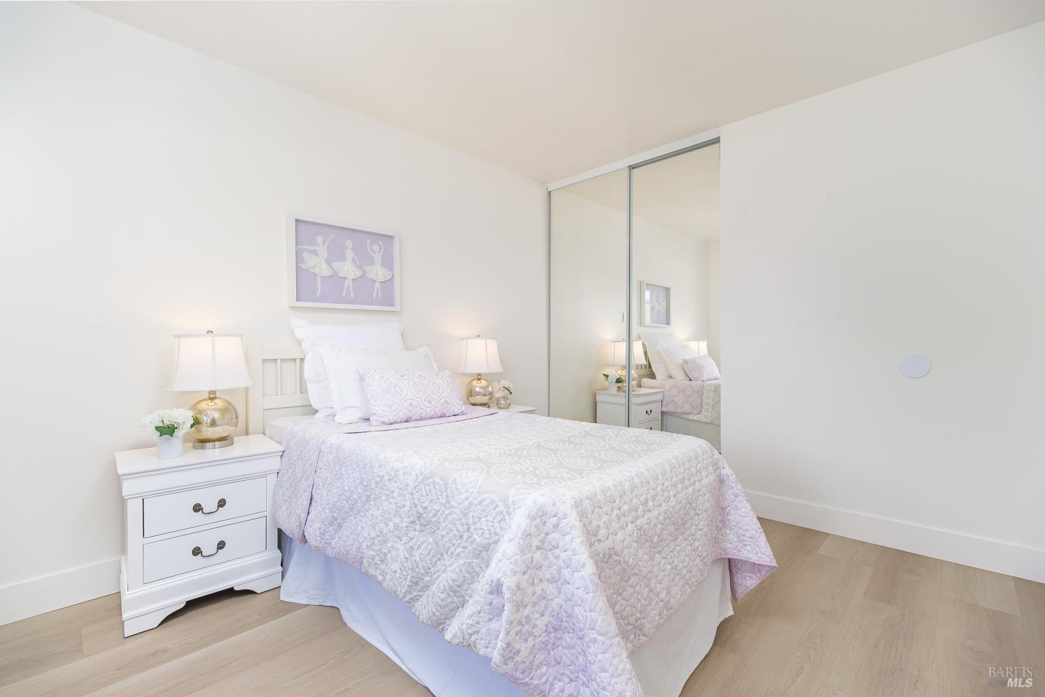 Detail Gallery Image 18 of 28 For 71 Roundtree Blvd, San Rafael,  CA 94903 - 2 Beds | 1/1 Baths