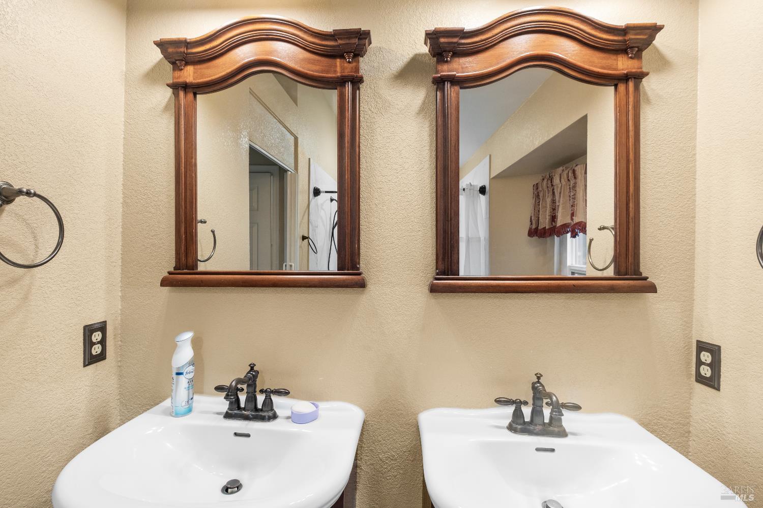 Detail Gallery Image 34 of 41 For 462 Eagle Ln, Vacaville,  CA 95687 - 3 Beds | 2 Baths