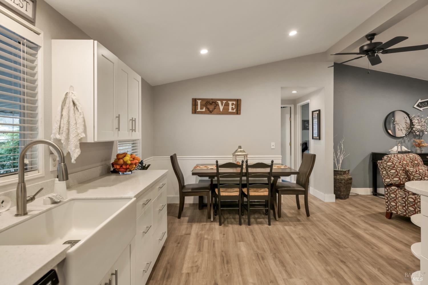 Detail Gallery Image 11 of 32 For 90 Vista Cir, Sonoma,  CA 95476 - 3 Beds | 2 Baths