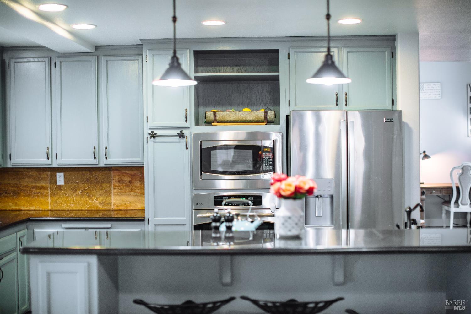 Detail Gallery Image 7 of 53 For 236 Belfiore Ln, Windsor,  CA 95492 - 4 Beds | 3 Baths