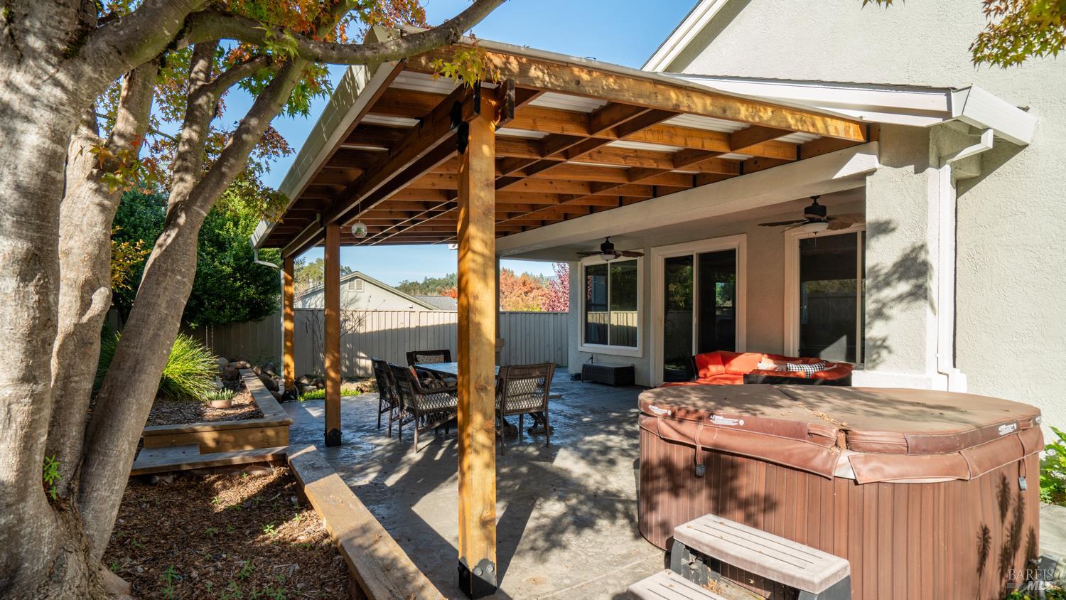 Detail Gallery Image 12 of 50 For 303 Clover Springs Dr, Cloverdale,  CA 95425 - 2 Beds | 2 Baths