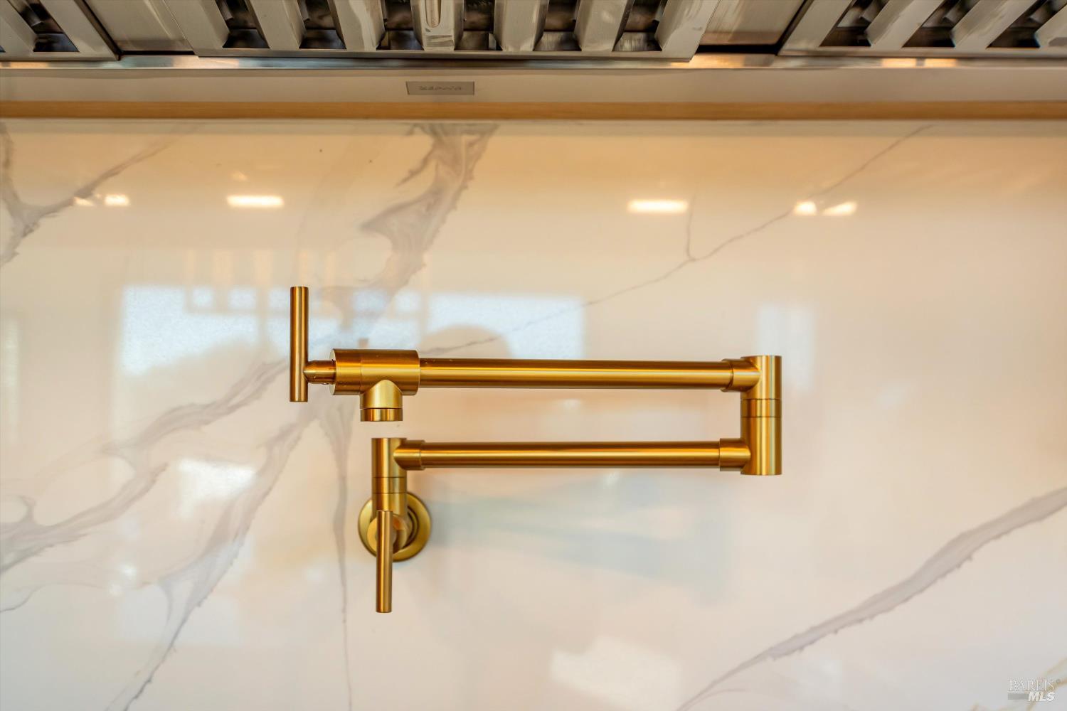 Detail Gallery Image 40 of 99 For 1580 Clear Ridge Dr, Healdsburg,  CA 95448 - 4 Beds | 4/1 Baths